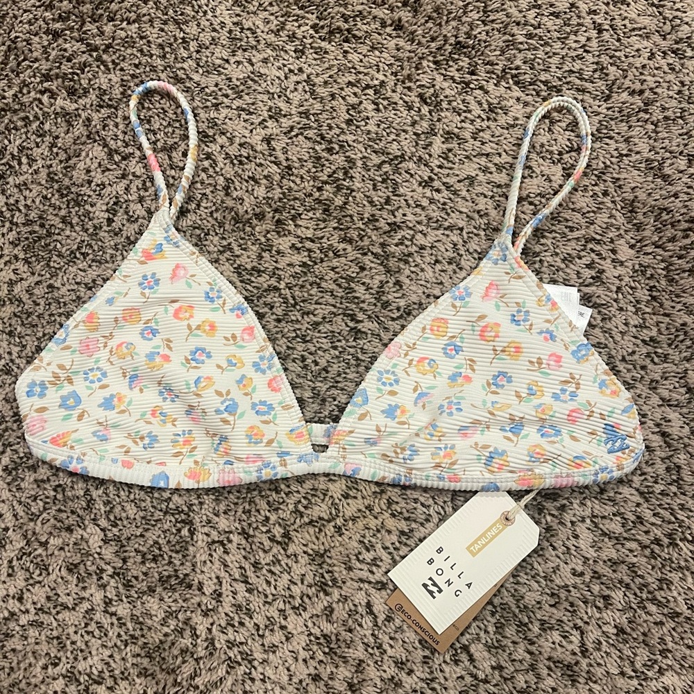 Billabong triangle swimsuit top. Size XXL/16